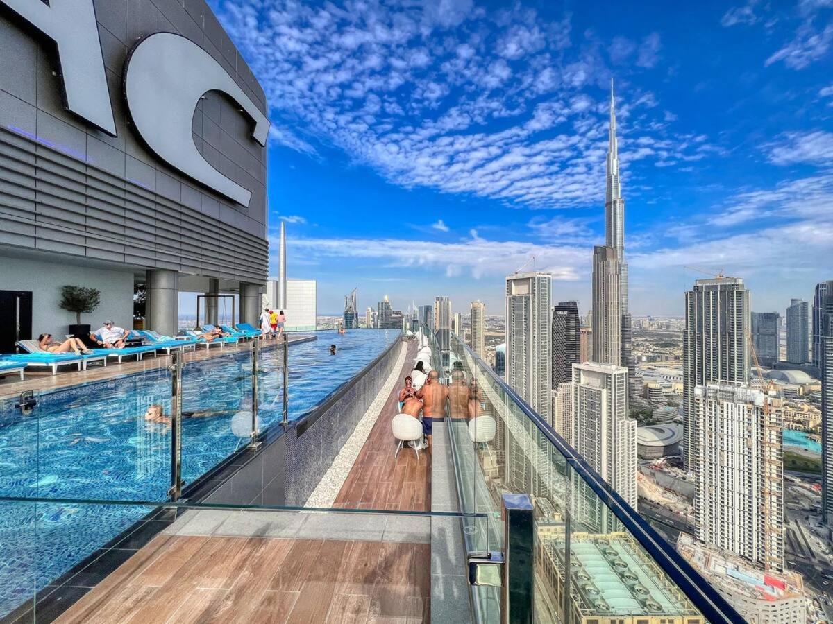 Stunning 1br High Floor With Rooftop Infinity Pool Dubai