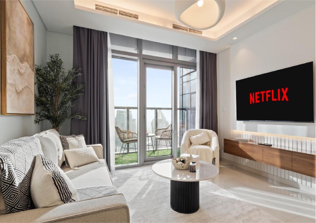 Stunning 1br High Floor With Rooftop Infinity Pool